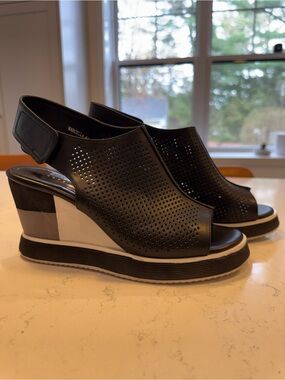 Kiss kiss MARELLA Black Perforated Wedge Slingback Sandals